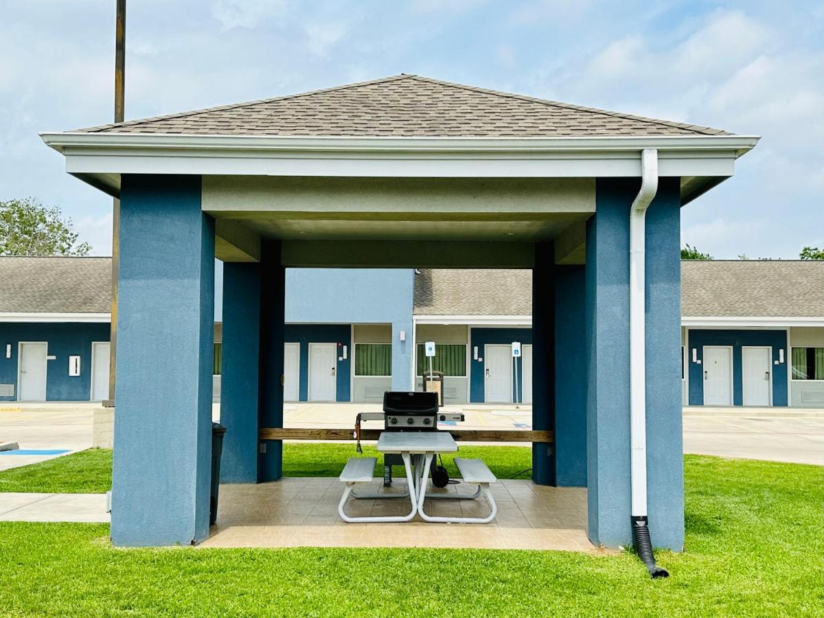 Lonestar Inn El Campo المظهر الخارجي الصورة