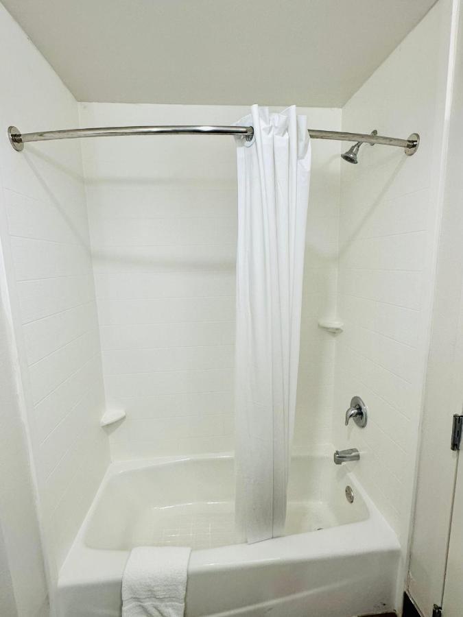 Lonestar Inn El Campo المظهر الخارجي الصورة